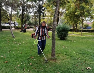 Sehzadeler'in Yesil Alanlarinda Hummali Çalisma