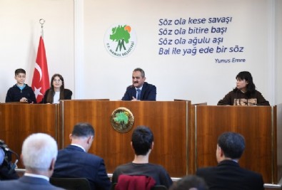 Bakan Özer: Türkiye’deki çırak ve kalfa sayısı 900 bin 675’e yükseldi