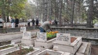 Baskan Volkan Kavakligil'den Hayatlarini Kaybeden Eski Belediye Baskanlarina Vefa Haberi