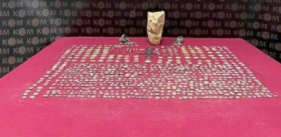 İzmir'de tarihi eser operasyonu: 1085 parça ele geçirildi