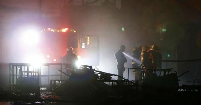 Meksika'da trenle gaz tankeri çarpıştı: 120 ev hasar gördü