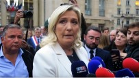 Ulusal Birlik Partisi Lideri Le Pen Açiklamasi 'Bir Yasa Var Ancak Uygulanmiyor'