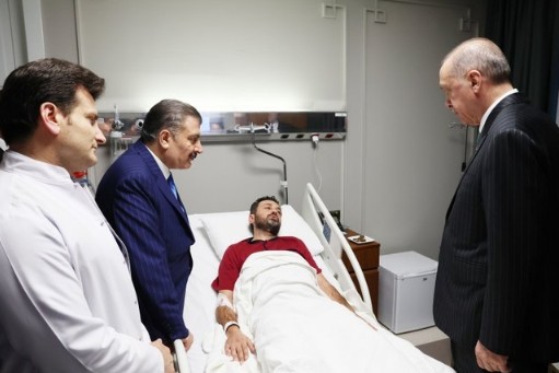 Binali Yıldırım'ı taşıyan ambulans uçak İstanbul'a indi! Başkan Erdoğan'dan Yıldırım ve Ayrım'a ziyaret...