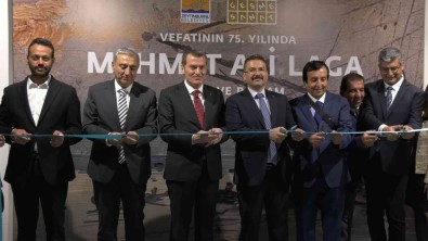 Çanakkale Savasi'nin Ressami Mehmet Ali Laga'nin Sergisi Kazliçesme Sanat'ta Açildi