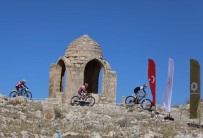 Mardin'de Bisikletçiler, Dara Antik Kenti'nde Pedal Çevirdi