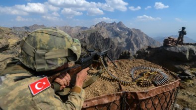 Gara'da 3 terörist öldürüldü