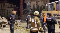 Küçükçekmece'de Yasanan Çökmenin Ardindan Bir Ögrenci Yurdu Ve 6 Bina Bosaltildi
