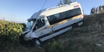 Manisa'da feci kaza! Servis minibüsü şarampole düştü: 5'i öğrenci 6 yaralı