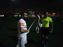 Sahada Elektrikler Gitti, Gece Maçlari 15 Dakika Durdu