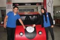 Cumhurbaskani Erdogan'in Imzaladigi Elektrikli Aracin 100 Kilometrede 8 Lira Yakit Maliyeti Var