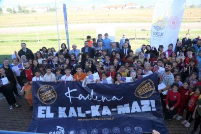 Cumhuriyet Coskusu Gölcük'te Spor Sölenine Dönüstü