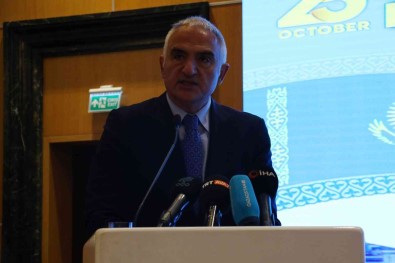 Kazak Ezgileri Baskent'e Damgasini Vurdu