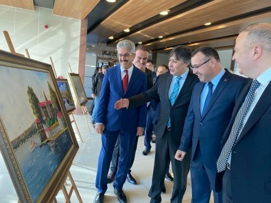 30 Yilda Çizdigi Resimleri Çalistigi Adliyede Sergiledi