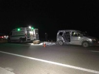 Konya'da Hafif Ticari Araç Kamyona Çarpti Açiklamasi 1 Ölü, 3 Yarali