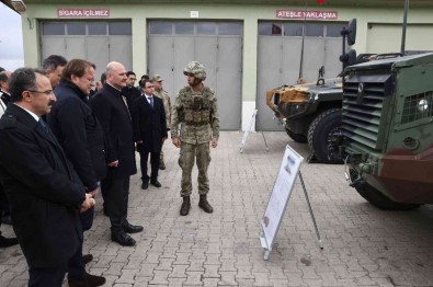 Içisleri Bakani Soylu, Türkiye-Iran Sinirindaki Güvenlik Duvari Çalismalarini Inceledi