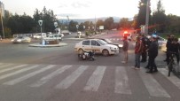 Otomobille Çarpisan Motosiklet Sürücüsü Yaralandi