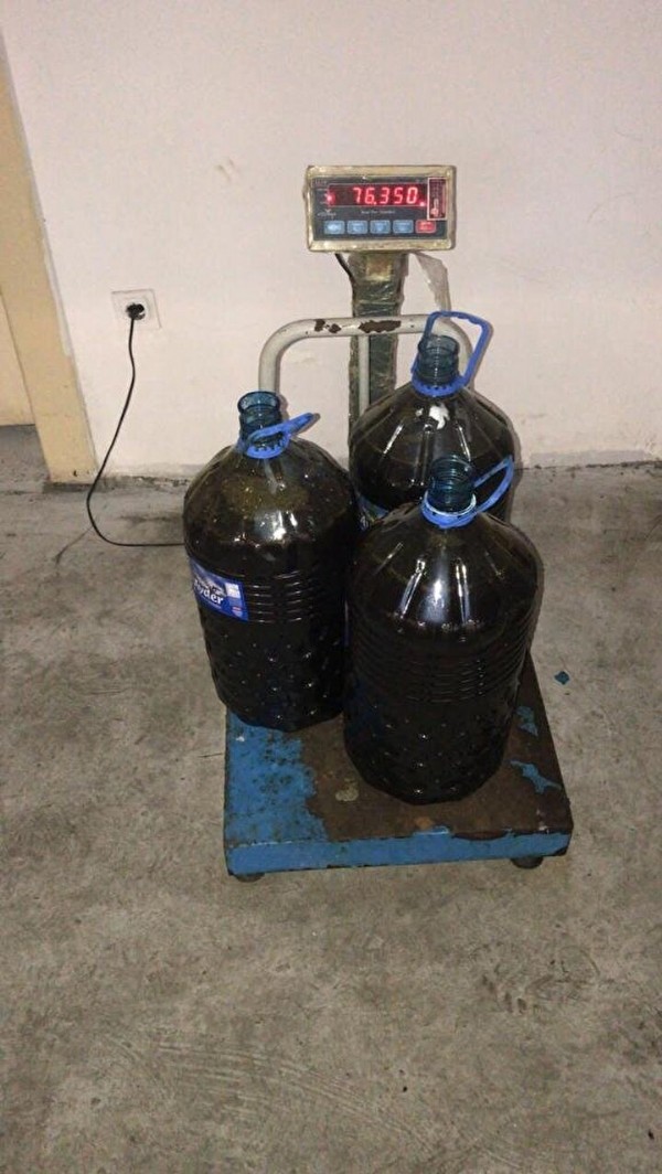 Böyle kaçakçılık görülmedi: Beline sarılı halde bulundu