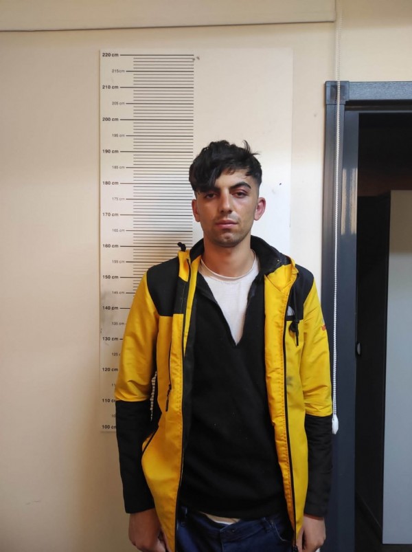 Arnavutköy'de polisten kaçan kapkaççı kuyuya düştü