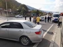 D-100 Karayolunda Kaza Açiklamasi 3 Yarali