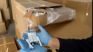 İzmir'de kaçak sigara operasyonu: 4 tutuklama