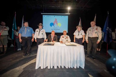 Izmir Dünya Izci Baskenti Oldu