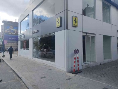 Milyonluk Araca Silahli Saldiri