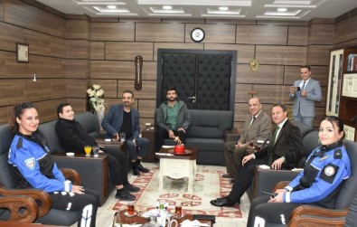 Usak Emniyetinden Mert'e Dogum Günü Sürprizi