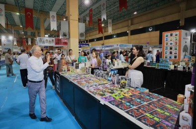 Denizli, Kitap Fuarina Akin Ediyor