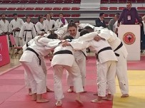 Duygu Dirgen Balkan Sampiyonu