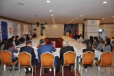 Kadinlar Kooperatiflerle Güçleniyor