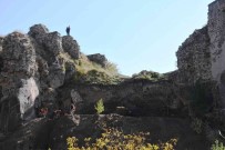 2 Bin 500 Yillik Bitlis Kalesi'nde Yeni Surlar Ve Yürüyüs Yollari Yapiliyor