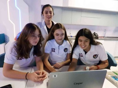 Bilim Merkezinden Ögrencilere Yarisma