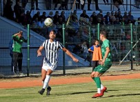 Çesme Belediyespor, Salihli Belediyespor'u 5-0 Maglup Etti