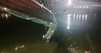 Hindistan'da köprünün çökmesiyle yüzlerce kişi nehre düştü: 40 ölü var