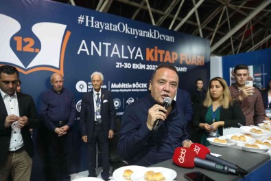 12. Antalya Kitap Fuarini 1 Milyon 9 Bin 678 Kisi Ziyaret Etti