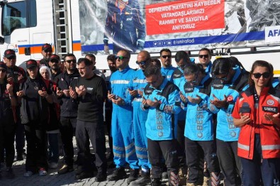 Besir Arama Kurtarma Ekipleri Izmir Depreminde Hayatini Kaybedenleri Andi