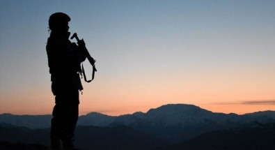 İçişleri Bakanlığı: İkna çalışması sonucu 2 terörist teslim oldu