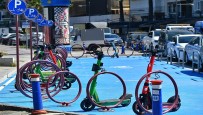 Izmir'de E-Skuter Park Alanlari Olusturuldu