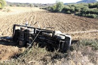 Kontrolden Çikan Süt Kamyoneti Tarlaya Uçtu Açiklamasi 1 Yarali