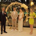 Önce Kordon Baglarini, Sonra Nisan Kurdelelerini Kesti