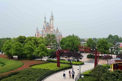 Sanghay'daki Disneyland'de Son 1 Yilda Ikinci Karantina
