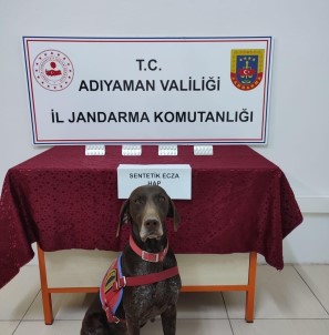 Süpheli Araçtan Uyusturucu Ele Geçirdi
