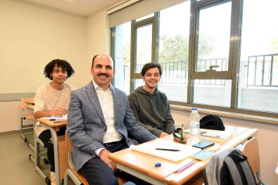 Baskan Altay Açiklamasi 'Ögrencilere Bin 500 TL Nakdi Destekte Bulunacagiz'