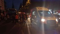 Halk Otobüsün Altinda Kaldi, Vatandaslar Otobüsü Kaldirarak Kurtardi