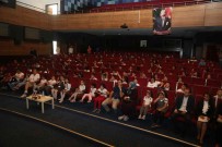 'Keloglan Ve Becerikli Esegi' Tiyatro Oyunu Mehmet Akif Ersoy Kültür Merkezi'nde Sahnelendi