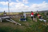 Milli Mücadele'nin Kadin Kahramanlari Için 950 Kilometre Pedal Çevirdi