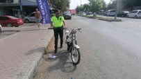 Antalya'da Iki Motosiklet Çarpisti, Sürücüler Yaralandi