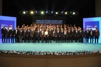 Özdemir'den Gövde Gösterisi