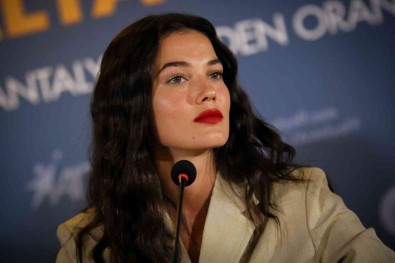 59. Antalya Altin Portakal Film Festivali'nde 'Karanlik Gece' Izleyicilerin Begenisine Sunuldu