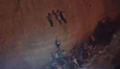 Yunanistan'da can pazarı! 2 göçmen teknesi battı, Midilli'den gelen bu fotoğraf kan dondurdu